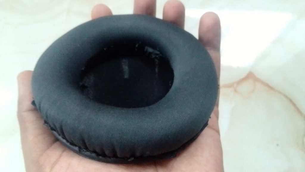 Ear cup of H2026d Gaming Headset after 1+ year continuous use