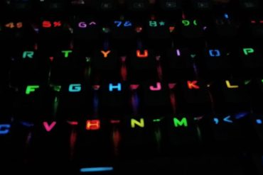 Redragon K552 Kumara LED RGB backlight in dark