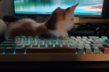 how can i change the color of my LED keyboard